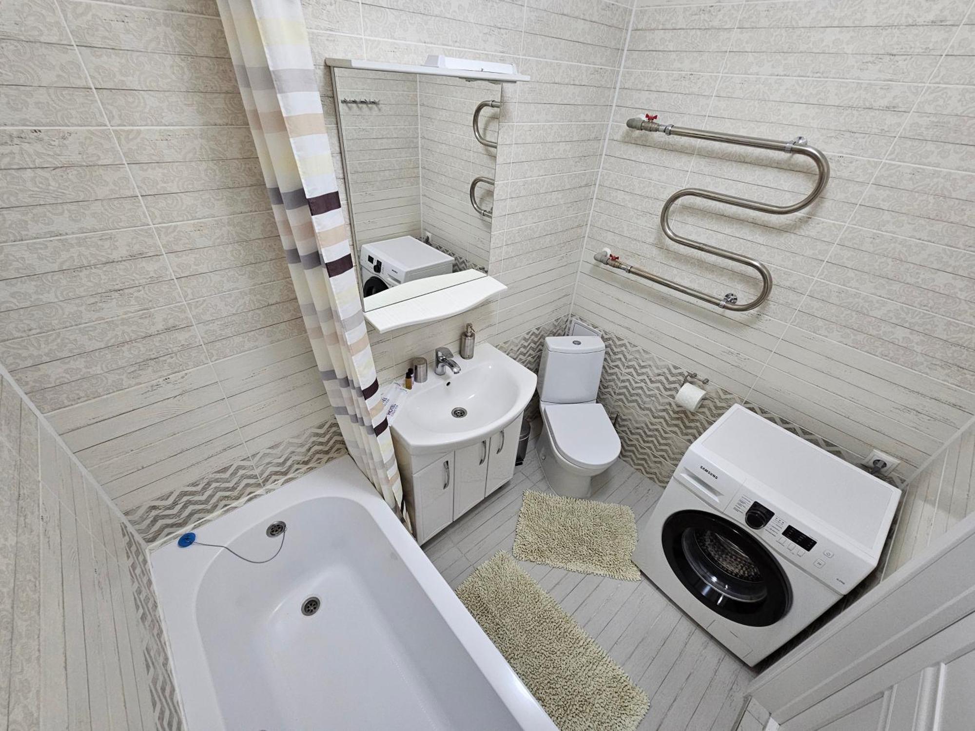 अपार्टमेंट Ernaz Apartments: Promenade Expo *