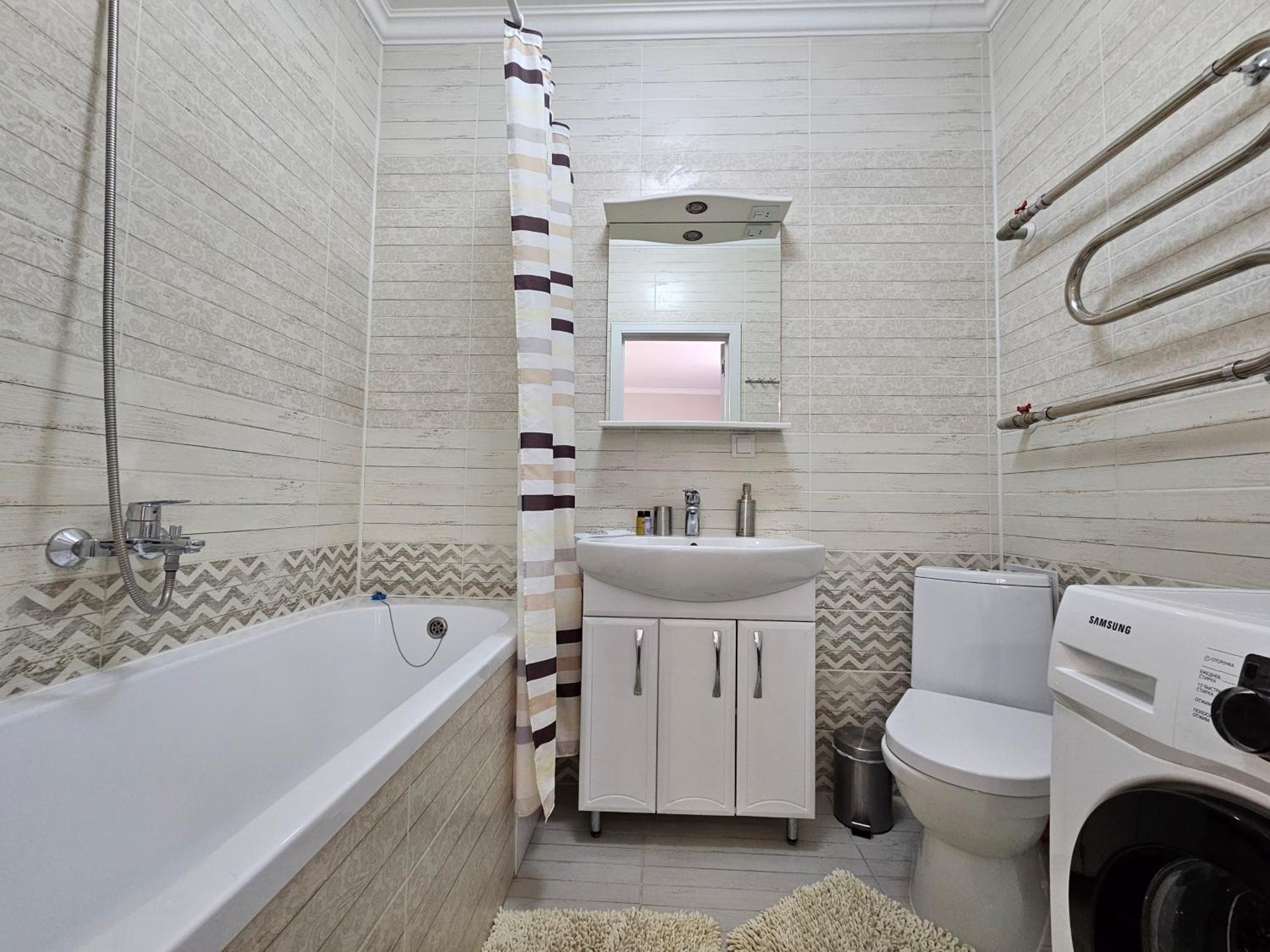 अपार्टमेंट Ernaz Apartments: Promenade Expo *