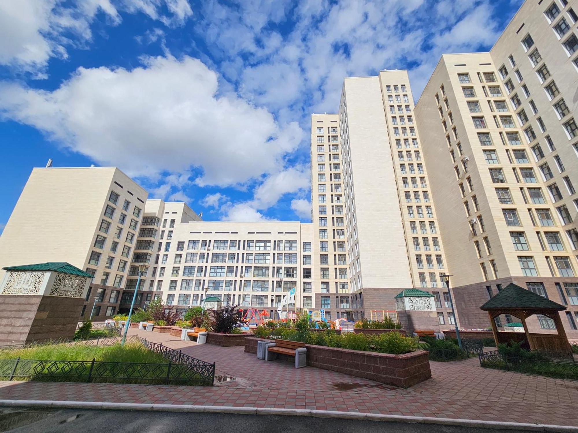 Ernaz Apartments: Promenade Expo Apartment