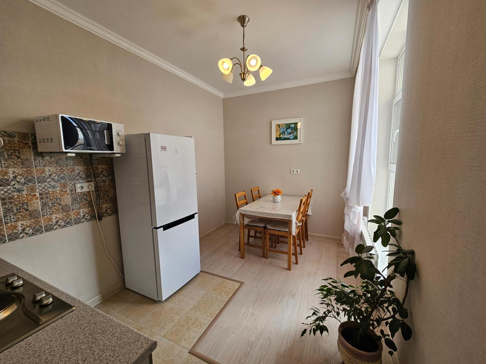 Ernaz Apartments: Promenade Expo