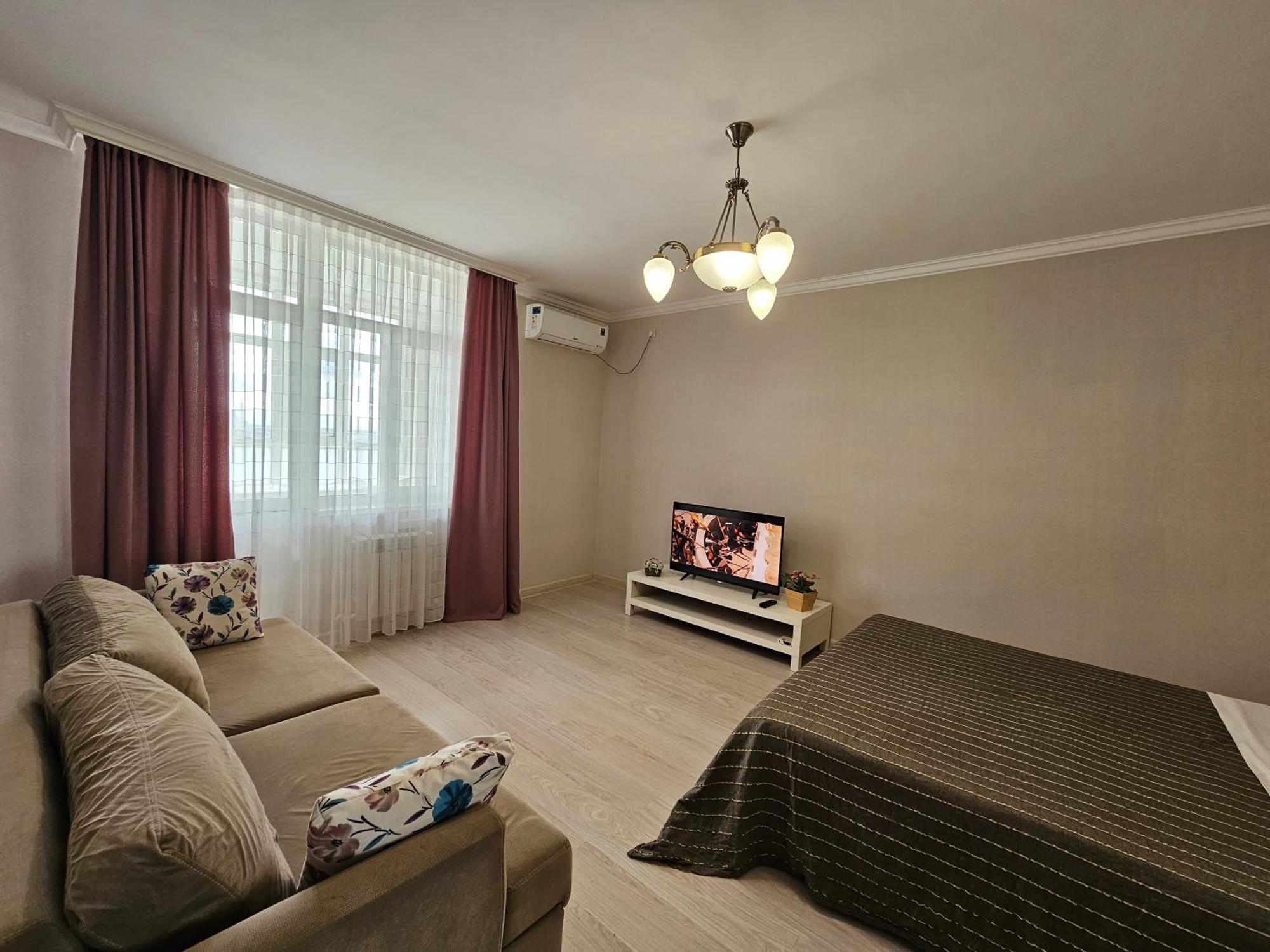 Ernaz Apartments: Promenade Expo